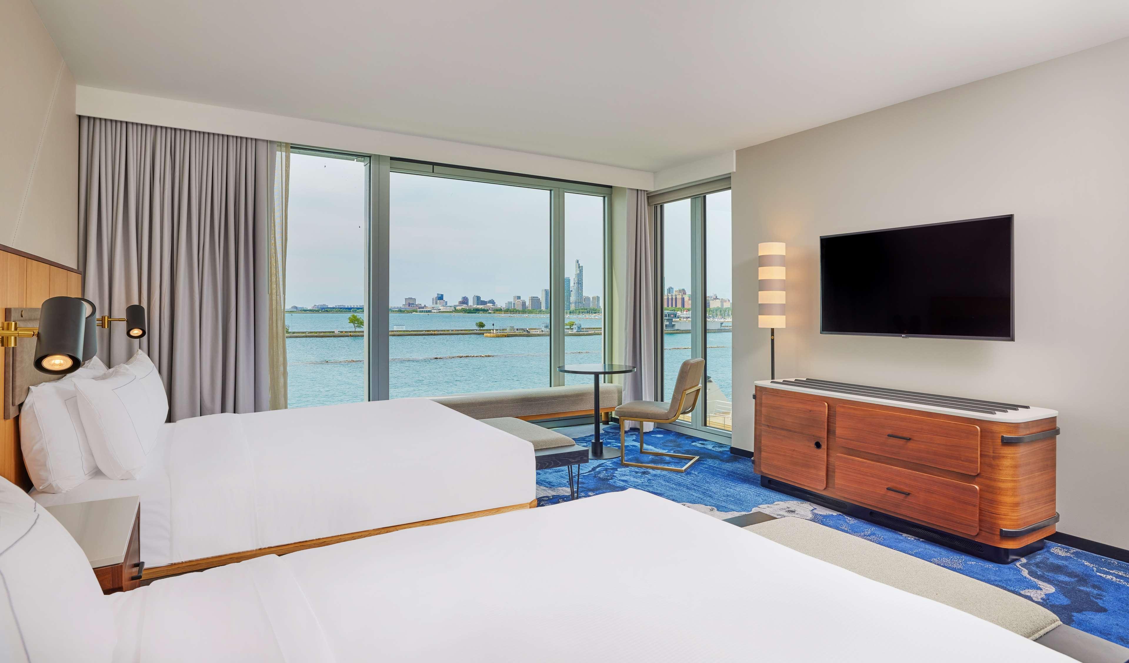 Sable At Navy Pier Chicago, Curio Collection By Hilton Hotel Exterior photo