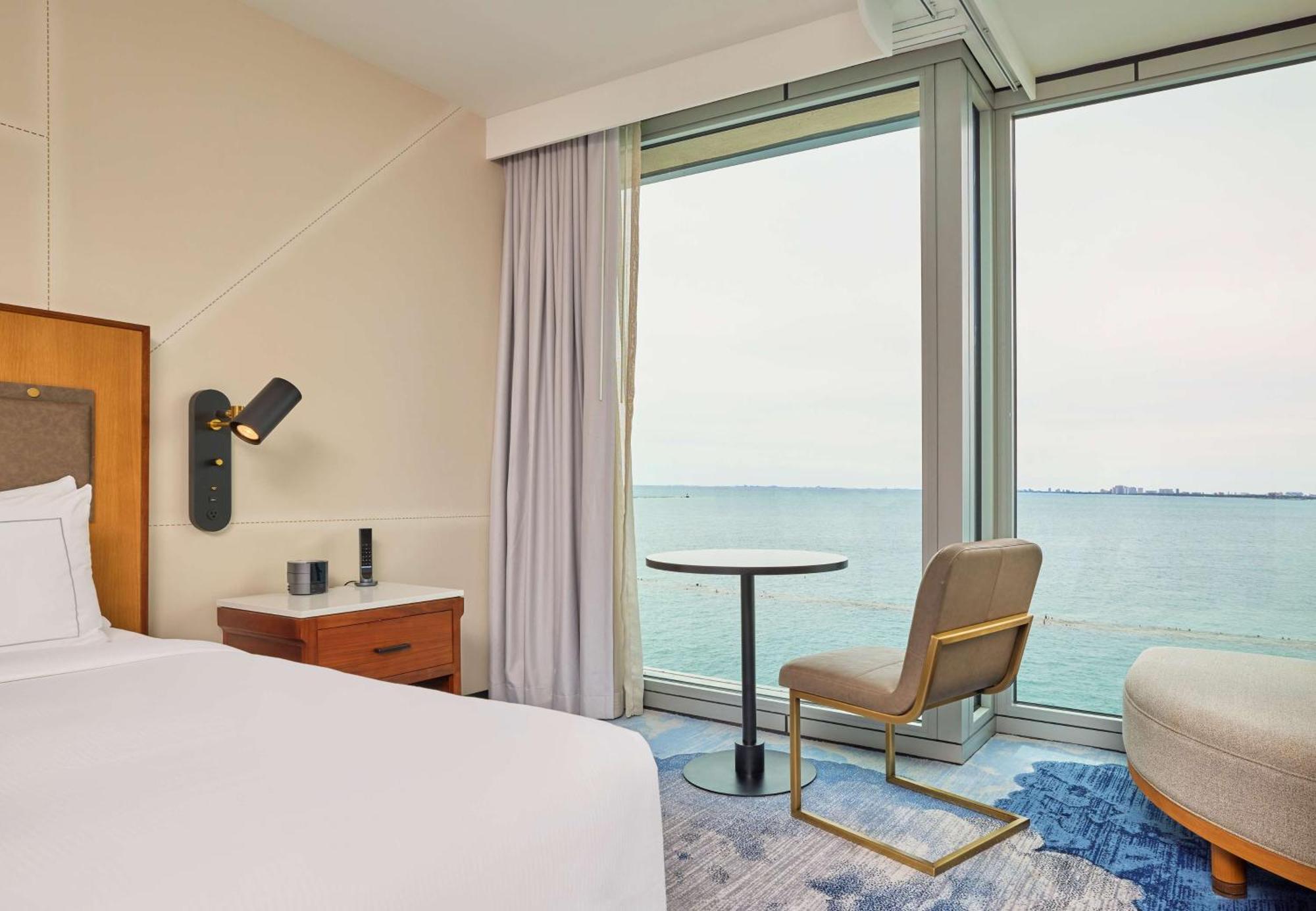 Sable At Navy Pier Chicago, Curio Collection By Hilton Hotel Exterior photo