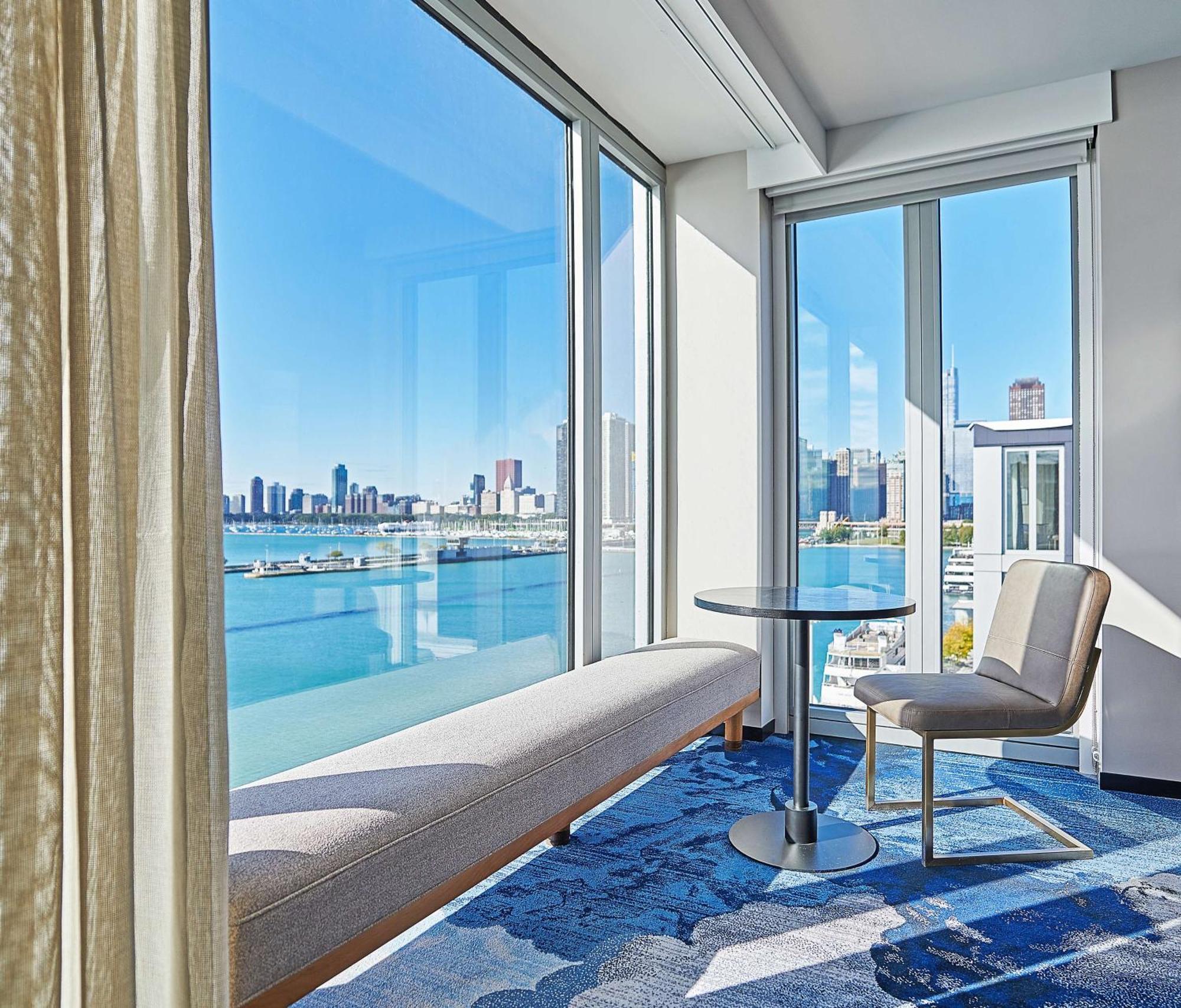 Sable At Navy Pier Chicago, Curio Collection By Hilton Hotel Exterior photo